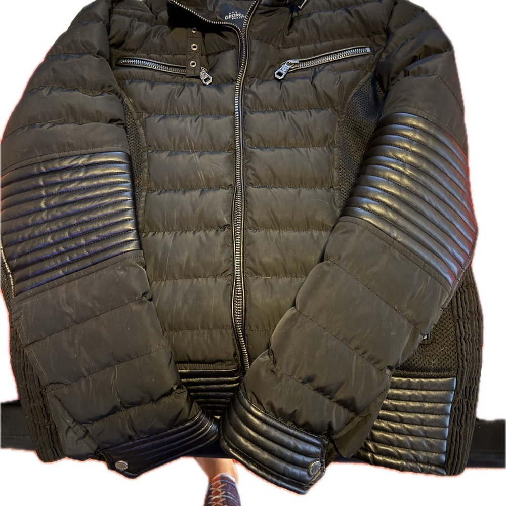 Avenue George V Paris Black leather down puffer Jacket with Ribbed Sleeves